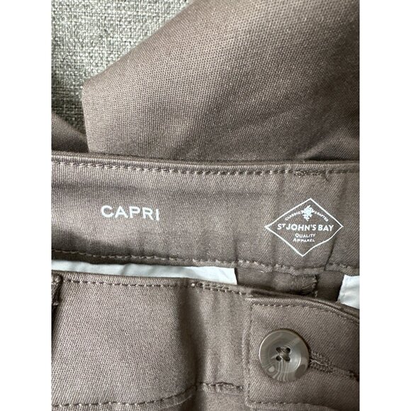 St. Johns Bay Womens Cafe Brown Capri Pants Size 4 Comfortable Easy Fit Pockets - Picture 3 of 7